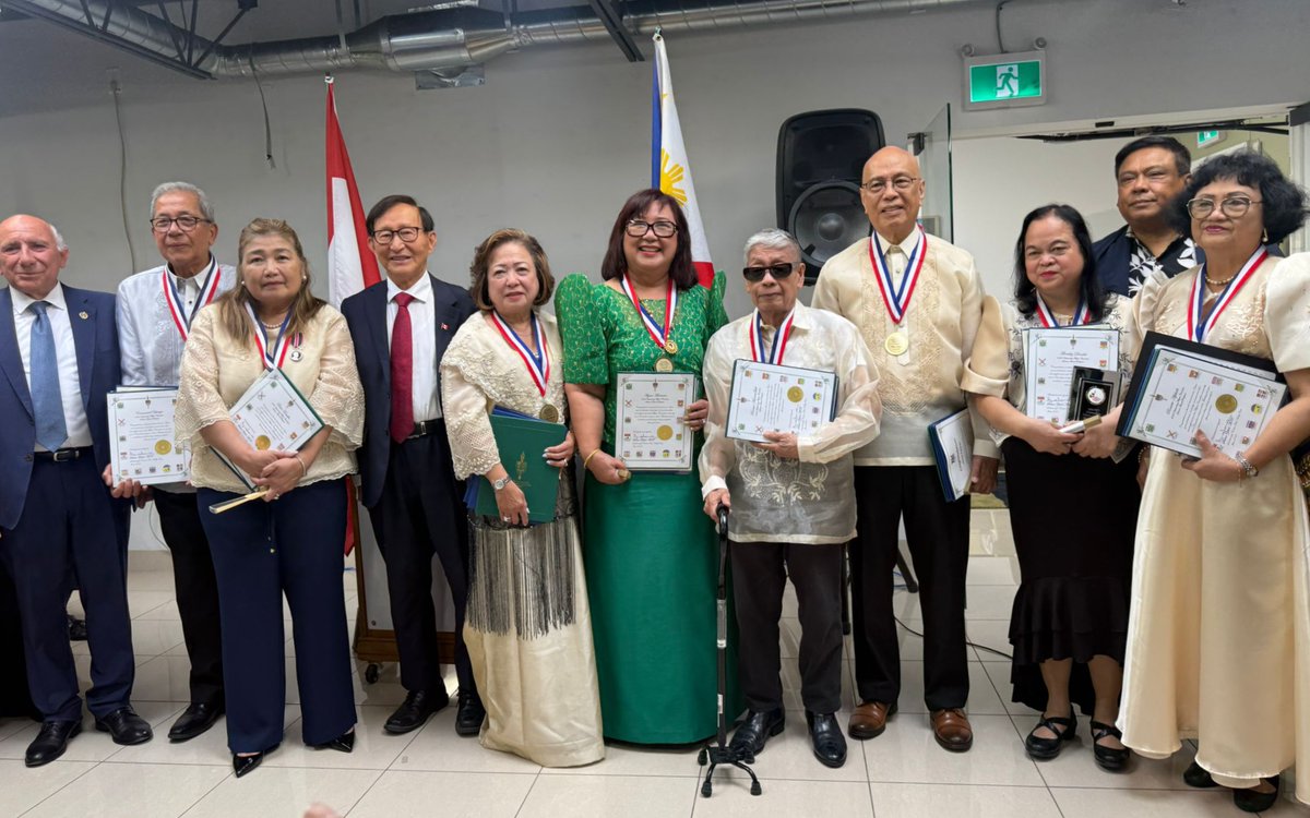 RaymondChoPC's tweet photo. Seniors are our roots๐
Proud to celebrate @FCTFilCentreTor 2025 Outstanding #FilCan Seniors Awards in #ScarbTO, honouring eight incredible awardees this #FilipinoHeritageMonth and #SeniorsMonth๐
Salamat for your wisdom, service and legacy that uplift us all. #FilCanPride ๐ต๐ญ ๐จ๐ฆ https://t.co/aK1YDerpT3