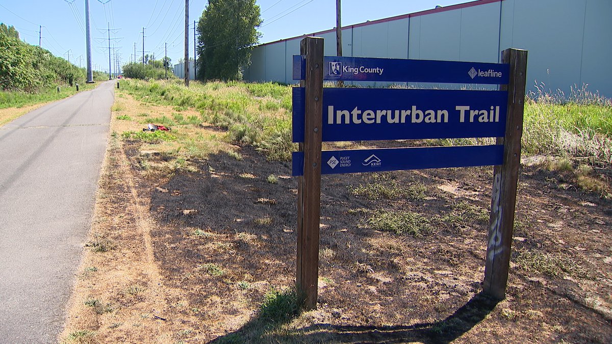 JSimmonsTVNews's tweet image. Firefighters with @RentonRFA fighting multiple small fires on the Interurban Trail. This is directly adjacent to the @BlueOrigin facility. @KOMONews -