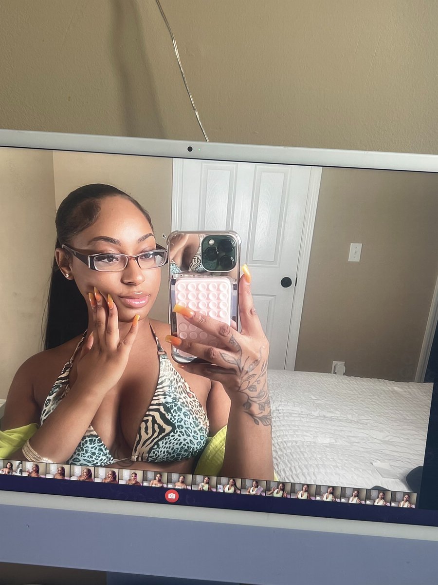 read by des (@destinyrockell) on Twitter photo 