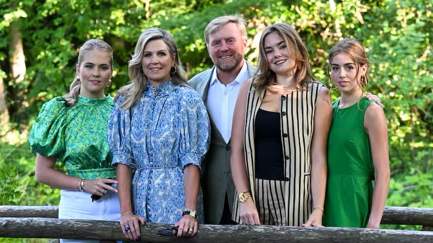 Wow… is Ariane inmiddels nóg langer dan Amalia en dan Máxima? Indrukwekkend!