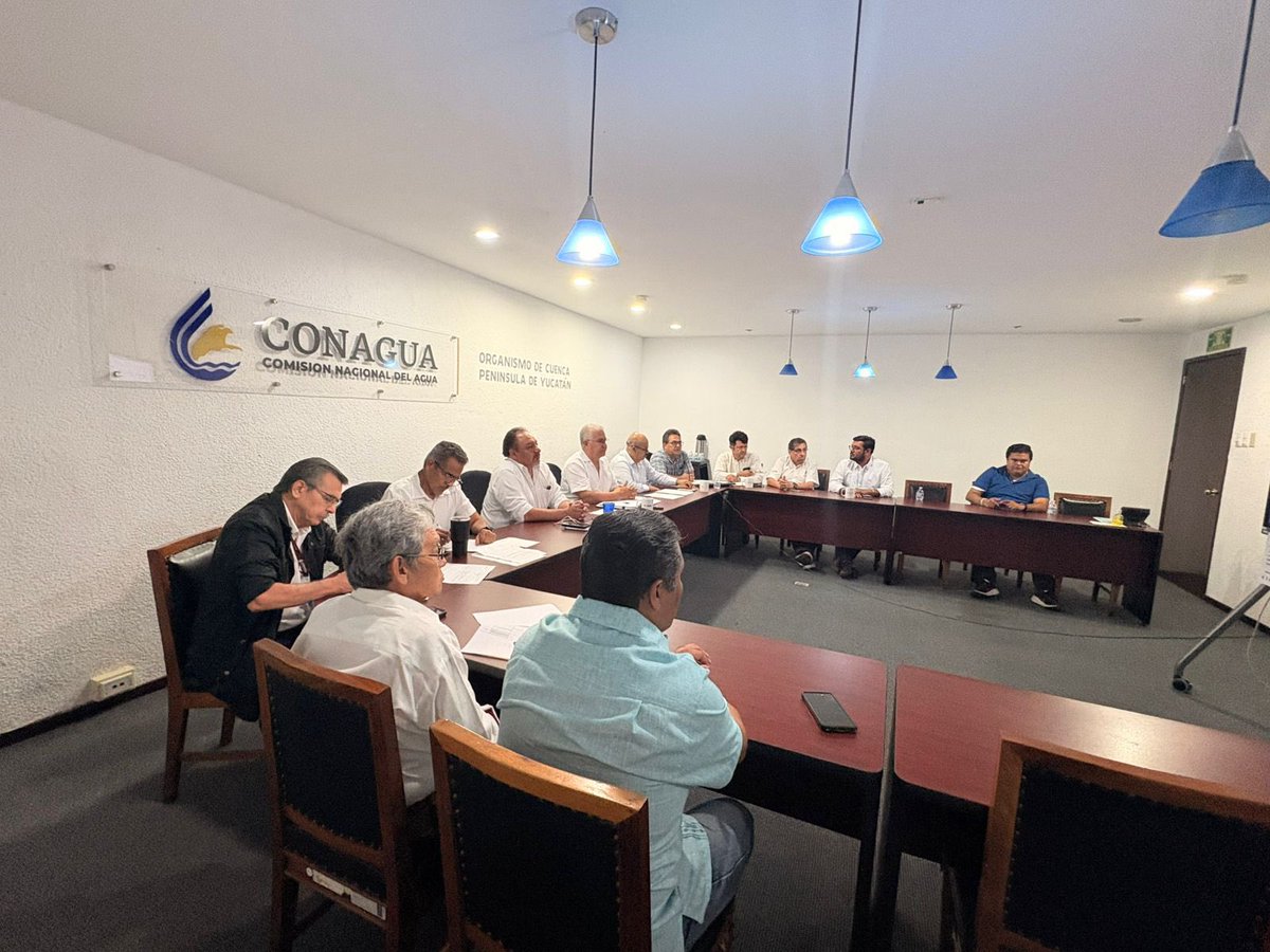 FTorresRivas's tweet photo. La semana pasada tuvimos la reunión ordinaria de la #CORESE , para darle seguimiento a los programas y proyectos que junto con la #CONAGUA realizaremos en el 2025.

#RenacimientoMaya @huachodiazmena #JAPAY  #aguapotable https://t.co/GyRWv4H2CS