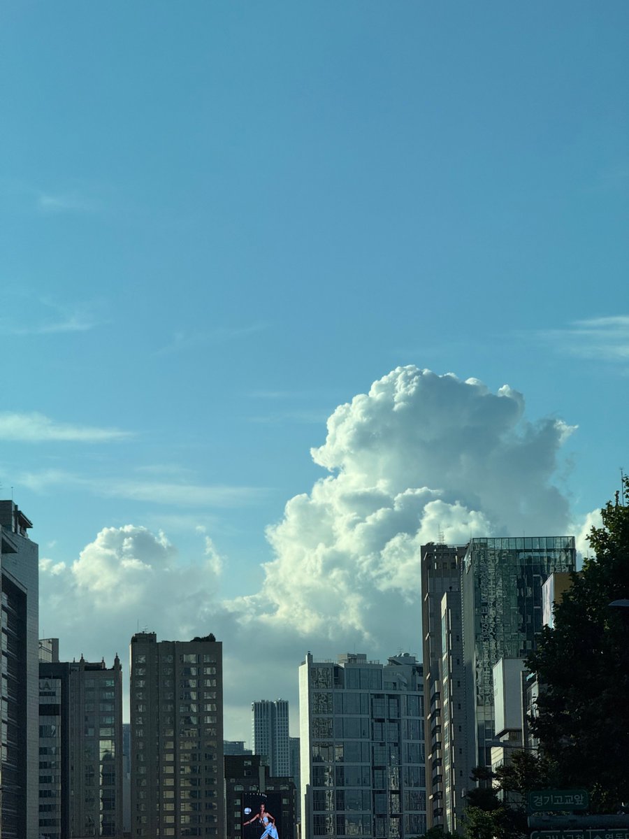 tyong_bbl's tweet photo. 250701 - #TAEYONG Weverse posts

#TYONGVERSE #툥버스 https://t.co/k7brbg6HoP