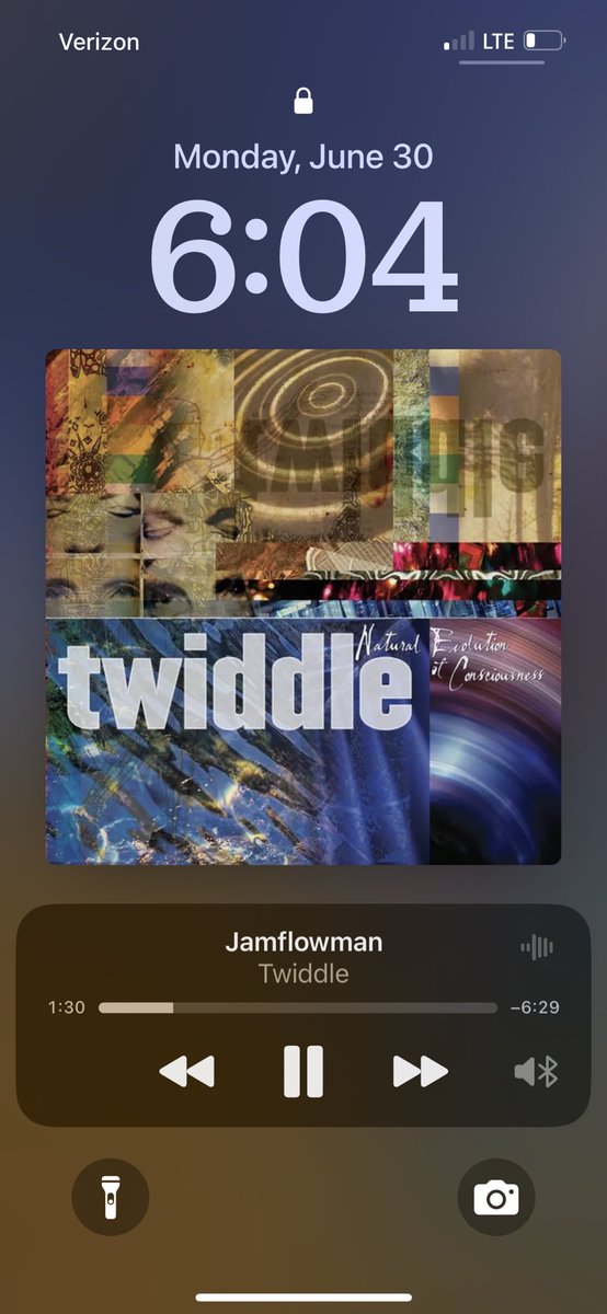 zynaftersex's tweet photo. No mom, I am not cut off #jamflowman https://t.co/zQkawzuBM5