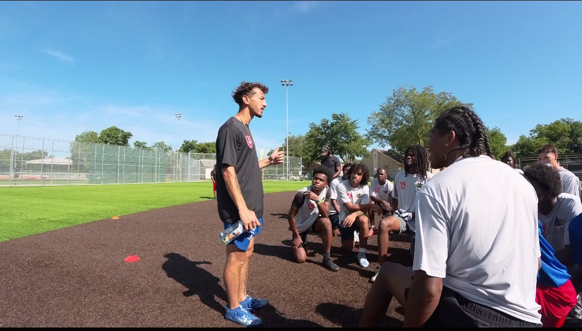 Nick Alvarado (@nick3alvarado) on Twitter photo Day 1 in the books! <a href="/NFLDraftAcademy/">Draft Prep Academy</a>
From the NFL to middle schoolers, these DBs got after it today.
Blessed to have this platform. Back to it tomorrow! Day 1 in the books! <a href="/NFLDraftAcademy/">Draft Prep Academy</a>
From the NFL to middle schoolers, these DBs got after it today.
Blessed to have this platform. Back to it tomorrow!