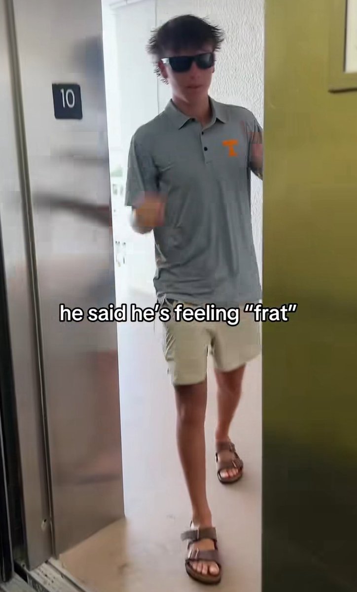 wildlingslayer's tweet image. Hell yea bro you look frat as fuck #shrink