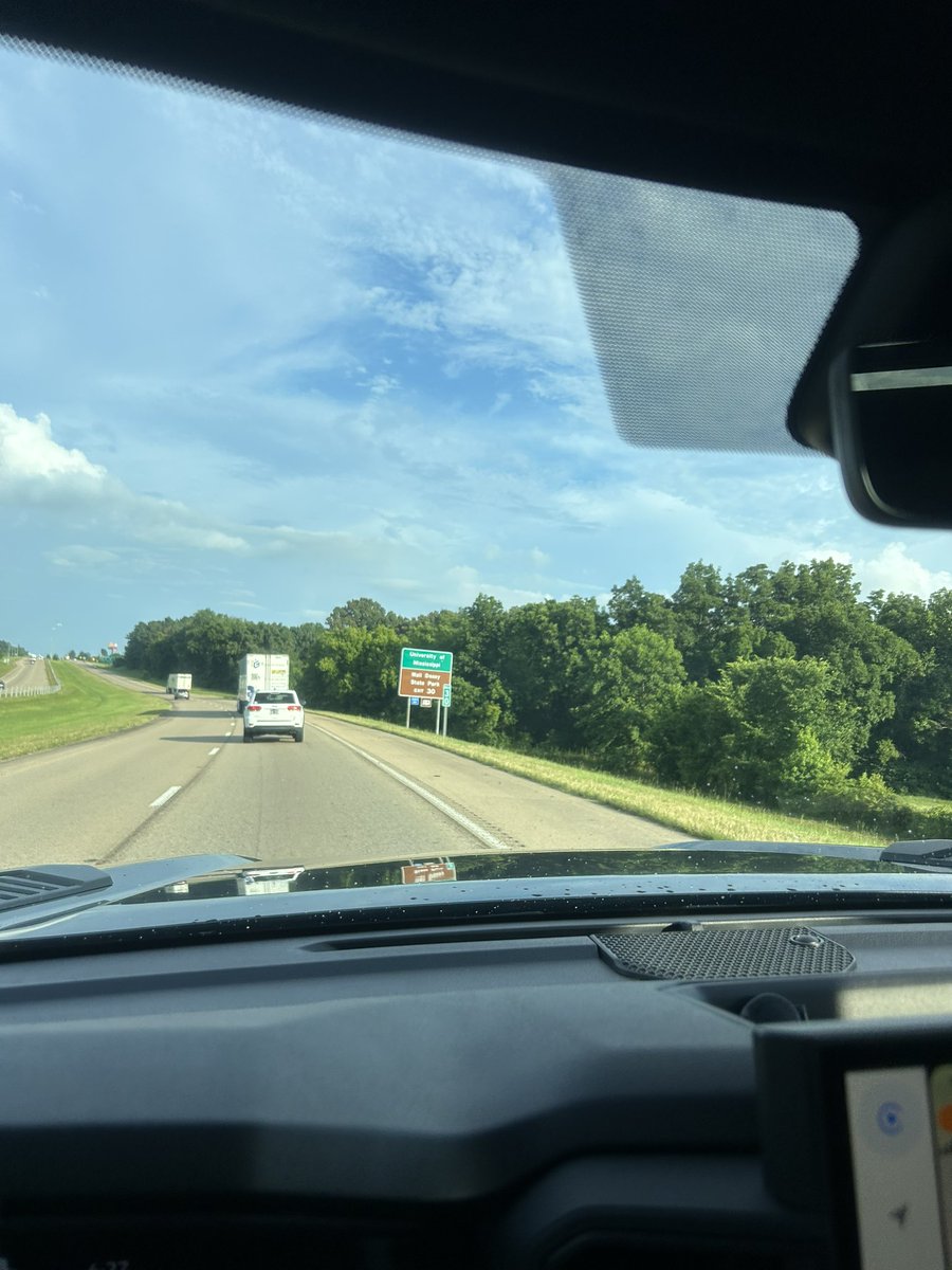 rustinatorr's tweet image. Back to the homeland