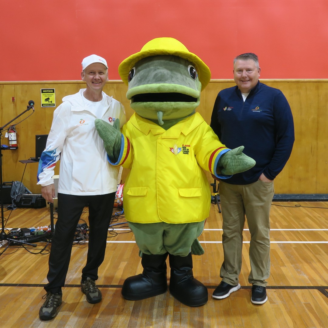 Orange_Store's tweet image. Rain or shine, we're still having a great time on the Orangestore Torch Relay ☔!

Tomorrow we'll be celebrating Canada Day 🇨🇦 by bringing the torch to Corner Brook - we hope to see you there🔥🎉