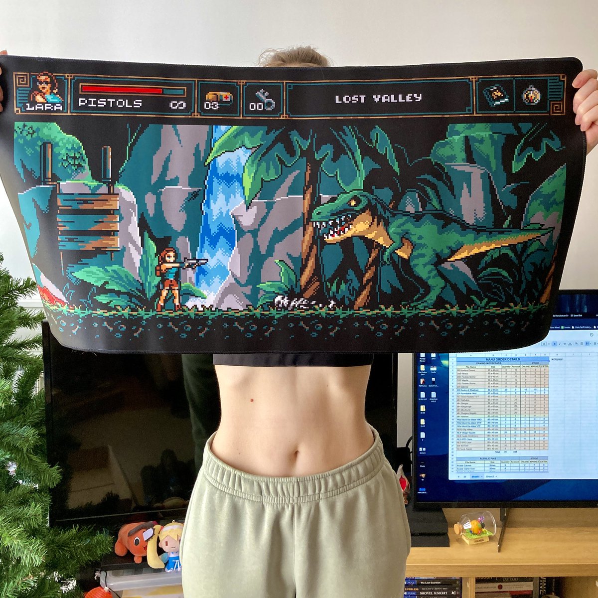Rachels_ham's tweet image. New Tomb Raider and FE3H desk mats arrived today and are now on the online shopp! I’ve also restocked all the sold out Souls and Mon Hun designs too 👍👍