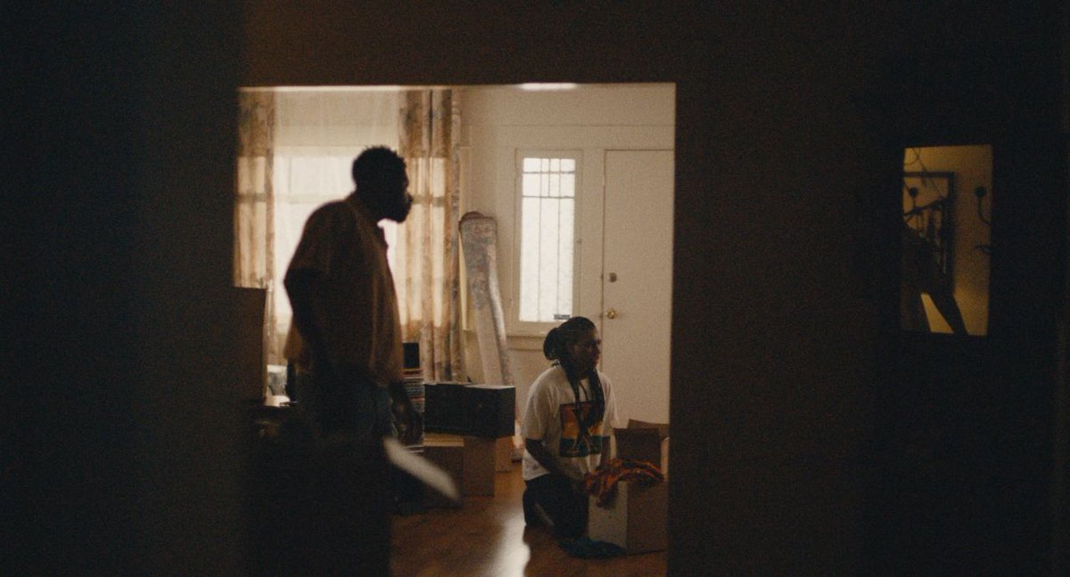 filmindependent's tweet image. #Ontheblog is another Project Involve Deep Dive! #FiFellow Jordan Hart shares insights into the 2021 short film, &apos;Dear Mama…&apos;, which follows the aftermath of a musical icon&apos;s death from the perspective of a father and his daughter.

Read here &amp;amp; watch the full short on our…