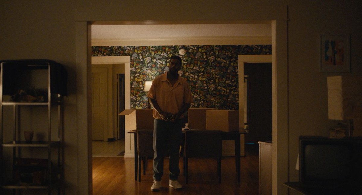filmindependent's tweet image. #Ontheblog is another Project Involve Deep Dive! #FiFellow Jordan Hart shares insights into the 2021 short film, &apos;Dear Mama…&apos;, which follows the aftermath of a musical icon&apos;s death from the perspective of a father and his daughter.

Read here &amp;amp; watch the full short on our…