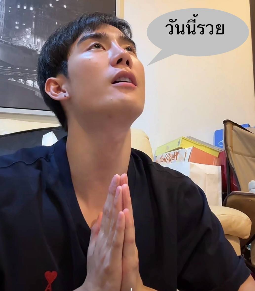 husneeyah1992's tweet photo. สวัสดีเช้านี้ เดือนใหม่ เช้าวันใหม่ เพื่อนบอกวันนี้รวย เคเลย ปป. วันนี้รวยจะได้เจอ ปป. บ่อยๆ
#fforce_ #fforcejs #foraris https://t.co/a9behMz9hP