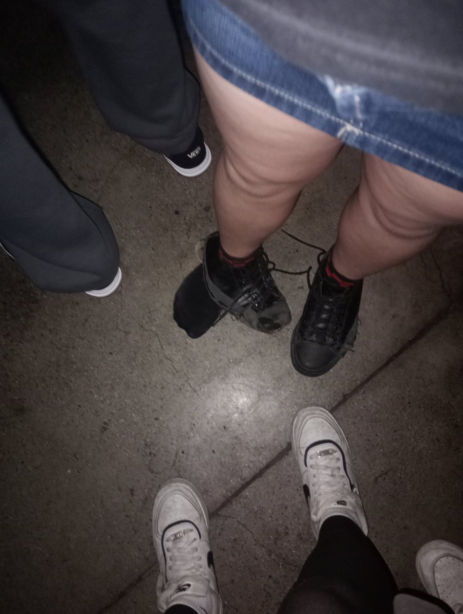 matildaaa_15's tweet photo. te amoOOOO el Movistar exploto con ysy a bebaaaaaaAa, la pasamos bien una rompió las zapatillas de saltar akjsak
#ysysmo
#YSYA https://t.co/jqPYeSAS7V