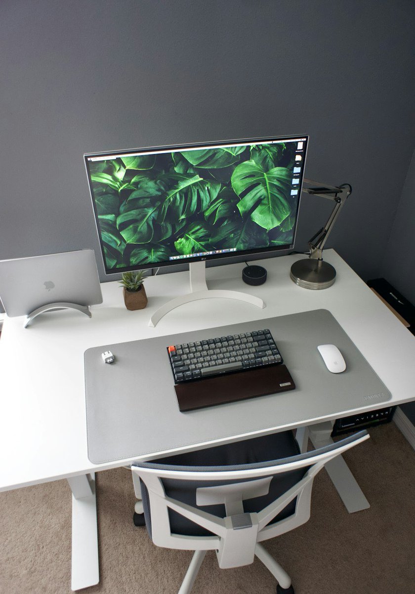 Val_Gadget's tweet image. July wish list:
- 8 or 10 figures
- sell 70 laptops
- sell 70 solar generator
- dash one person laptop
🧎🏽♂️God go run am