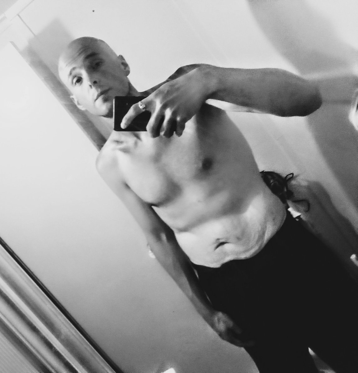 Danny10700's tweet photo. I've been working out all summer.💪 https://t.co/3fXBbTMTQp