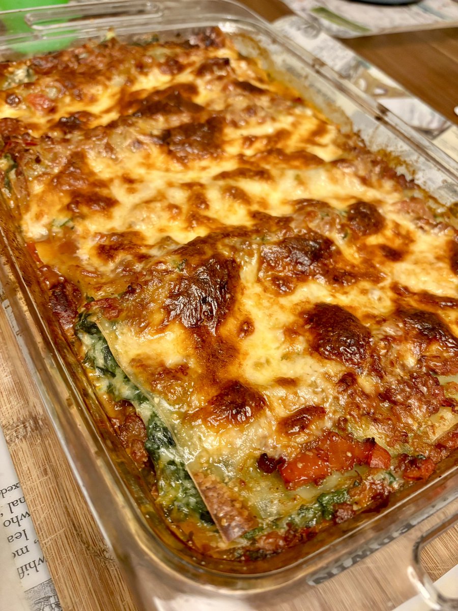 SoyMatiR's tweet image. El día pedía lasagna…
Y tu hermana siempre pide por la cola pero eso es para otra charla
