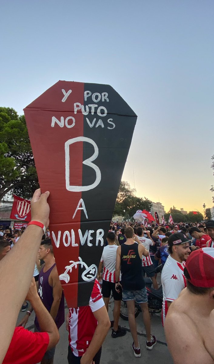 TE LO VOY A RECORDAR TODOS LOS DIAS, POR PUTO Y CAGON NO VOLVES MAS !!! 🅱️😂