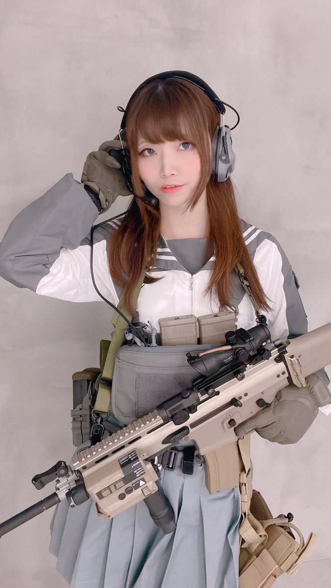 戦術セーラーと武装お借りしました🔫✨

衣装　<a href="/Inspur_office/">インスパー研究院_Official🐹C106土曜日-西ね12b</a> 
武装　<a href="/COM2741/">C O M</a>