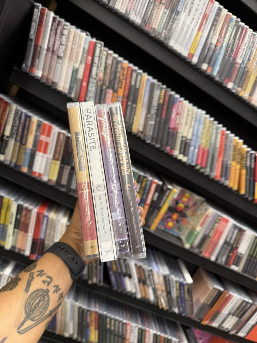 As an early bday gift my bf and I finally got a few criterion films to add to our collection 🥹🥰