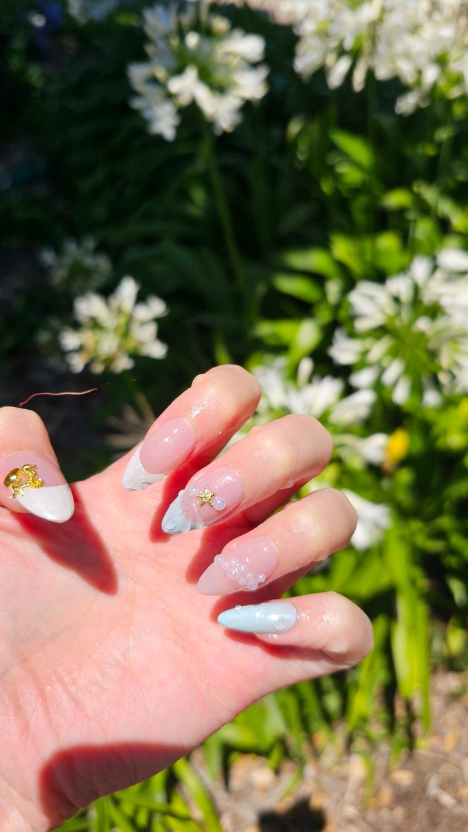 soapallo's tweet image. New nails :3 as a treat