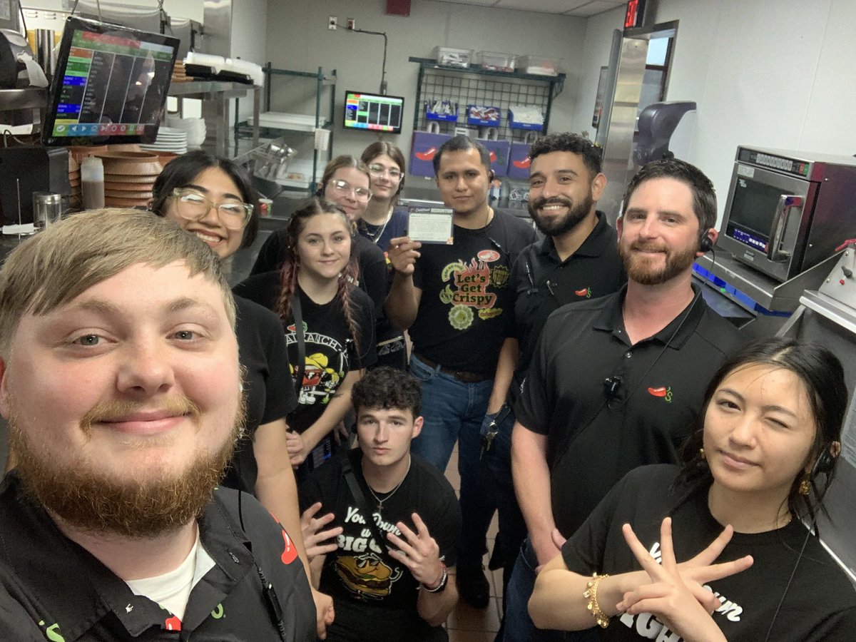 Timmy Douglas (@dougl_tim) on Twitter photo Love being able to recognize Team Members who live out our Purpose on a daily basis!! <a href="/Callye_short/">Callye Spence</a> <a href="/aarongant2/">Aaron Gant</a> <a href="/SalvadorA1421/">Salvador A</a> #chilislove #CHR #Recognition #OurPurpose Love being able to recognize Team Members who live out our Purpose on a daily basis!! <a href="/Callye_short/">Callye Spence</a> <a href="/aarongant2/">Aaron Gant</a> <a href="/SalvadorA1421/">Salvador A</a> #chilislove #CHR #Recognition #OurPurpose