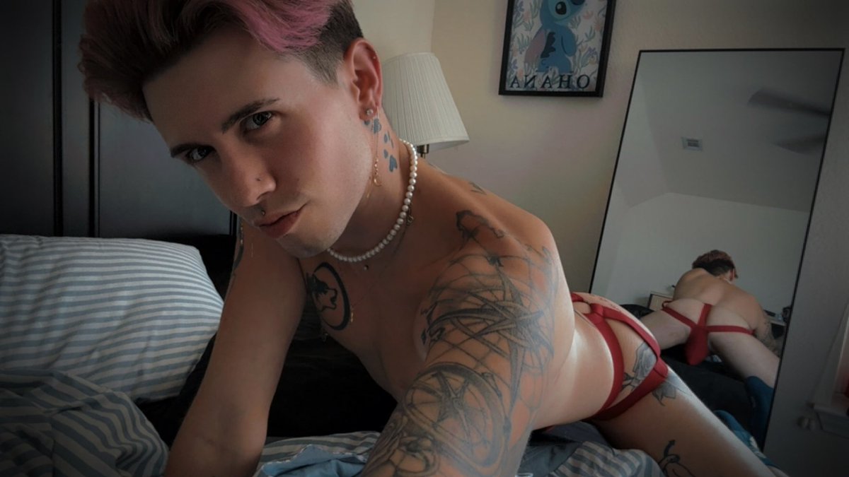 Ryan Kneeds (@th3demonprince) on Twitter photo 