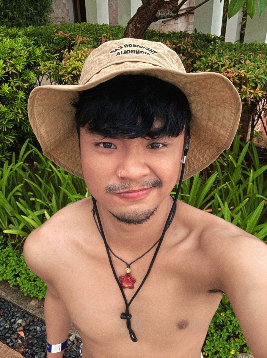 sylvie 𖦹 tweet media