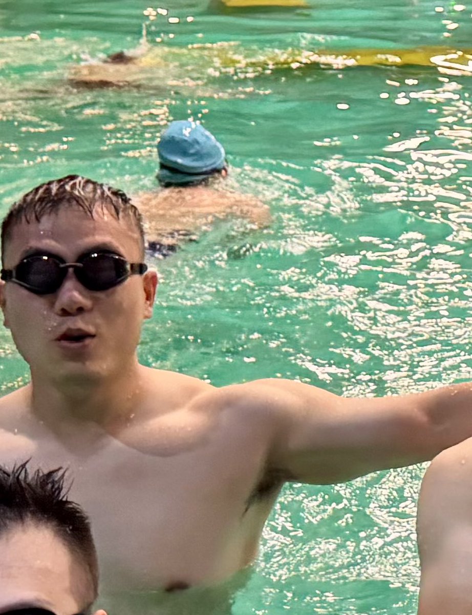 其他人身材都比我好  所以我选择截图