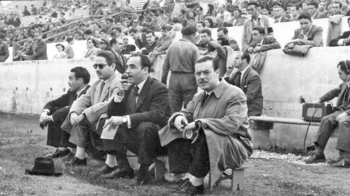 jlsanzalcalde's tweet photo. 🎙️El 1 de julio de 1925 comenzó a emitir @RadioSevilla.

Desde hace 100 años y hasta nuestros días, Sevilla no se entendería sin este medio de comunicación que ha vertebrado la información de la ciudad, ha narrado sus hitos y es servicio público fundamental.

¡Feliz centenario! https://t.co/TuMbb4lQfC
