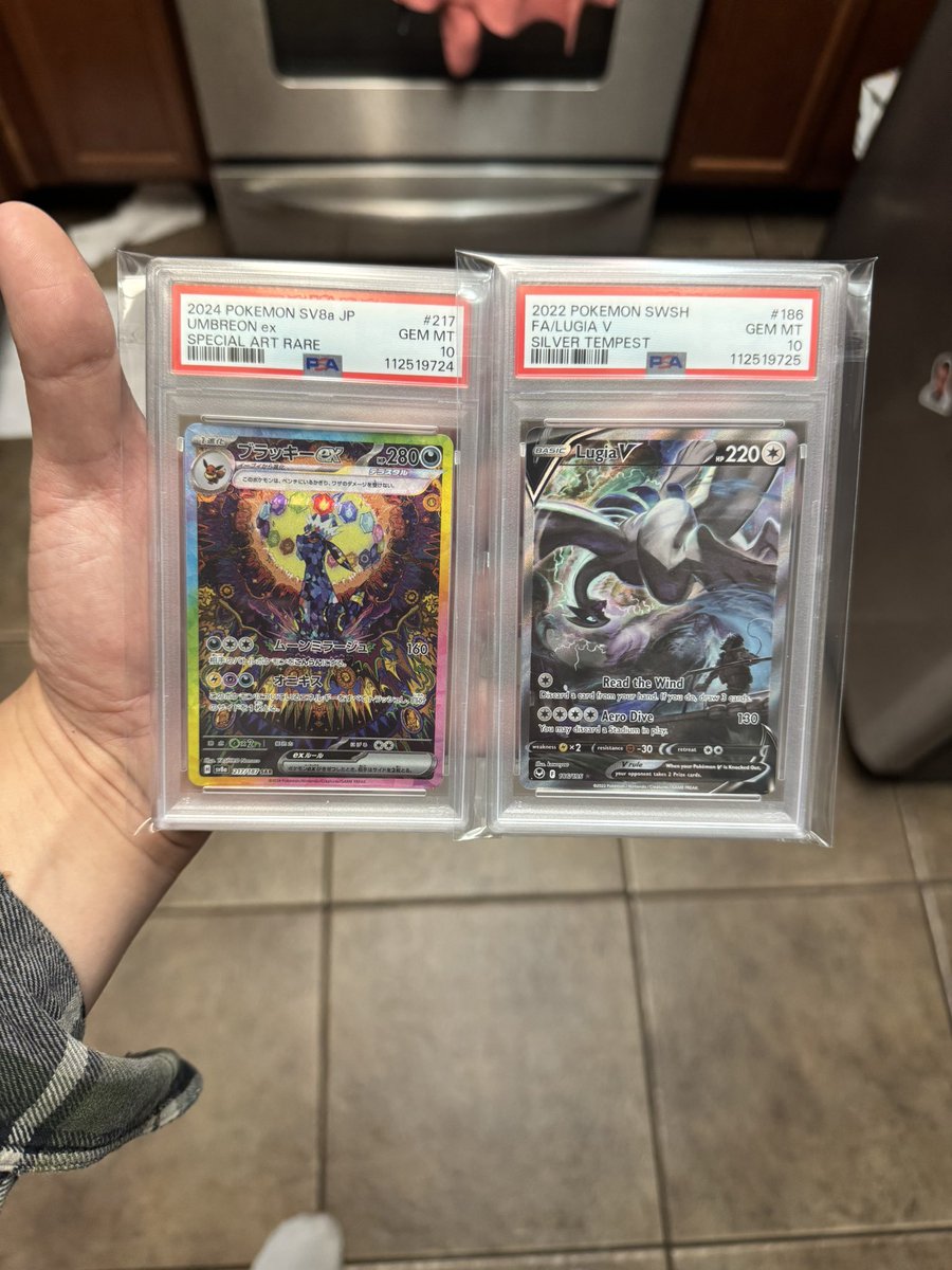 rickyCollectz's tweet photo. Two pulls turned into two 10s 💎 https://t.co/UmFTuL0FhU