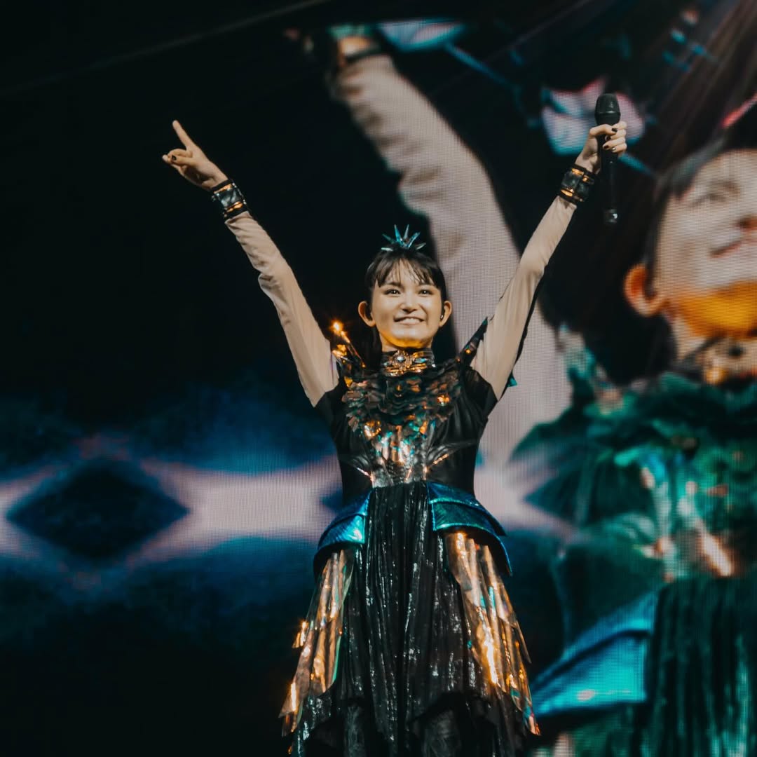 mametal3's tweet photo. 🥰🥰🥰
#BABYMETAL #Laval #PlaceBell
https://t.co/Rr40o3dPKP https://t.co/9MKuFemNBP