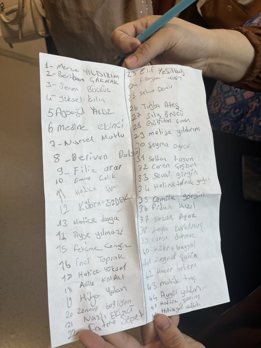 Koskoca <a href="/saglikbakanligi/">T.C. Sağlık Bakanlığı</a> ve rezaletleri!!
Gaziantep Şehir Hastanesi ve Hastalara aylarca verilemeyen HSG randevu listesine bakın. İnsanlar aylarca sıra beklemek ve saat 5te kuyruklara girmek zorunda mı? Koskoca şehirde sadece bir tane cihaz var, acilen çözüm!!!
<a href="/GundemiAntep27/">Antep Gündemi</a>