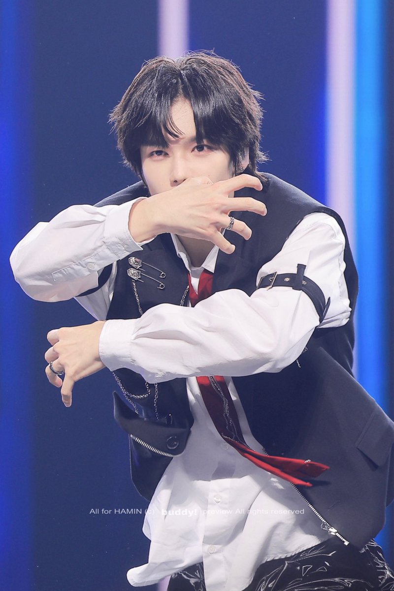 buddybbhm's tweet photo. 250628 늦었는런던프리뷰 #SMTR25 #HAMIN #하민 https://t.co/9Bunxvvlw1