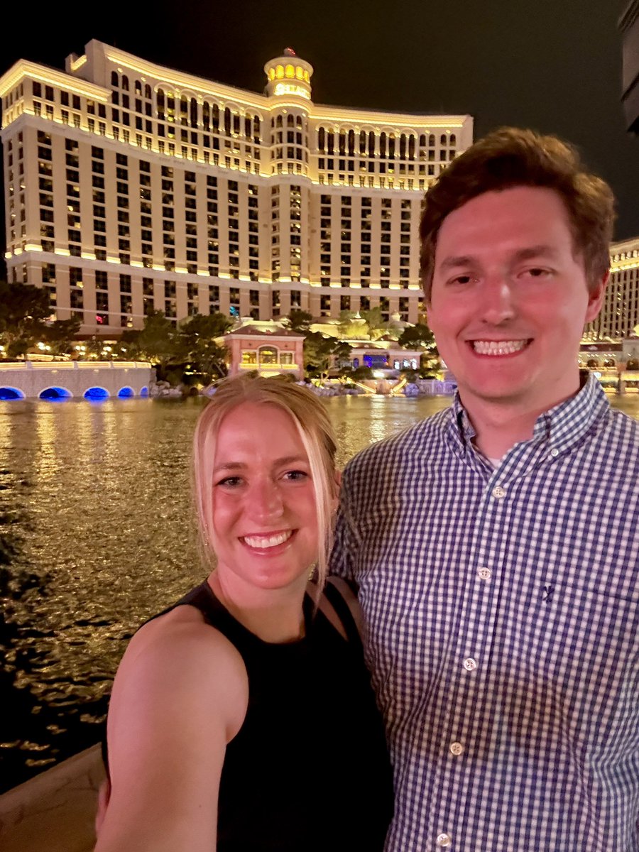 EconKalvin's tweet photo. I lost a bet. Las Vegas is the greatest city in the world and not dirty at all 🎲❤️♠️♣️♦️ https://t.co/Ul6t4HPEOj