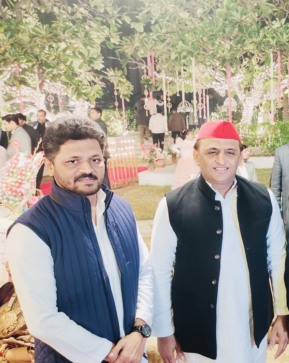 DeepakRanjanSP's tweet image. पी.डी.ए. के महानायक आदरणीय श्री अखिलेश यादव जी को जन्मदिन की हार्दिक बधाई!
@yadavakhilesh
@samajwadiparty
@news24tvchannel
@News18India