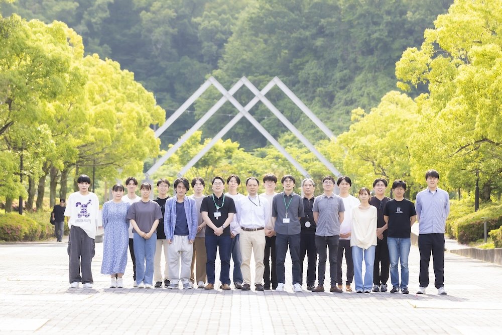 NAIST_BS's tweet image. 2025年6月、塚崎研の集合写真をとりました。
#構造生命科学研究室 #塚崎研 #NAISTバイオ