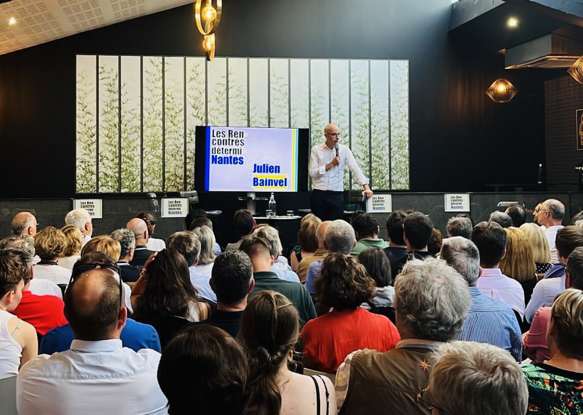 LGarnier44's tweet image. Les rencontres #DétermiNantes, c’était hier soir avec @julienbainvel, @sarahelhairy, @MounirBelhamiti, @valerie_oppelt, et des Nantais venus nombreux pour échanger et construire le projet #municipales2026