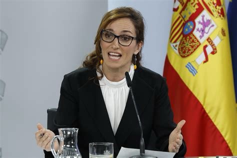 María José G Mateos (@mariajocesm) on Twitter photo Mientras miles de médicos GRITAN,
<a href="/sanidadgob/">Ministerio de Sanidad</a> y <a href="/Monica_Garcia_G/">Mónica García</a> siguen a lo suyo: toldos, propaganda y negación.
Este artículo lo clava 👇
laopiniondemurcia.es/opinion/2025/0…
⚠️Ignorarar a los médicos destruye la Sanidad pública Mientras miles de médicos GRITAN,
<a href="/sanidadgob/">Ministerio de Sanidad</a> y <a href="/Monica_Garcia_G/">Mónica García</a> siguen a lo suyo: toldos, propaganda y negación.
Este artículo lo clava 👇
laopiniondemurcia.es/opinion/2025/0…
⚠️Ignorarar a los médicos destruye la Sanidad pública