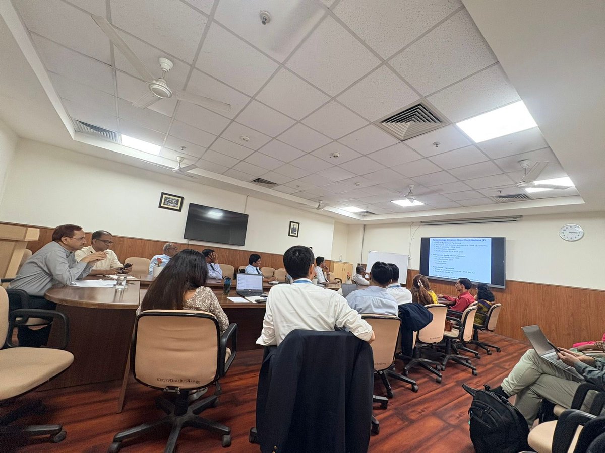 A Sri Lankan health ministry delegation is on a study tour in India to learn about health data digitalization, with a focus on the IDSP-IHIP experience. On Day 1, the delegation called on Additional Secretary Ms. Hekali V. Zhimomi and visited the #NPHO and @NCDCIndia.