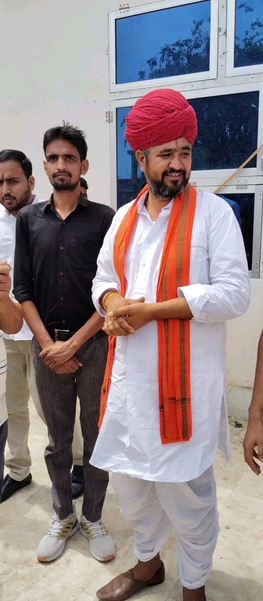 Er.Foolsingh Gurjar (@erfoolsingh) on Twitter photo भगवान श्री देवनारायण जी की जन्मभूमि मालासेरी डुंगरी पुजारी श्री हेमराज पोसवाल जी को जन्मदिन की हार्दिक बधाई और शुभकामनाएं
<a href="/HemrajPoswal968/">Hemraj Poswal</a> भगवान श्री देवनारायण जी की जन्मभूमि मालासेरी डुंगरी पुजारी श्री हेमराज पोसवाल जी को जन्मदिन की हार्दिक बधाई और शुभकामनाएं
<a href="/HemrajPoswal968/">Hemraj Poswal</a>