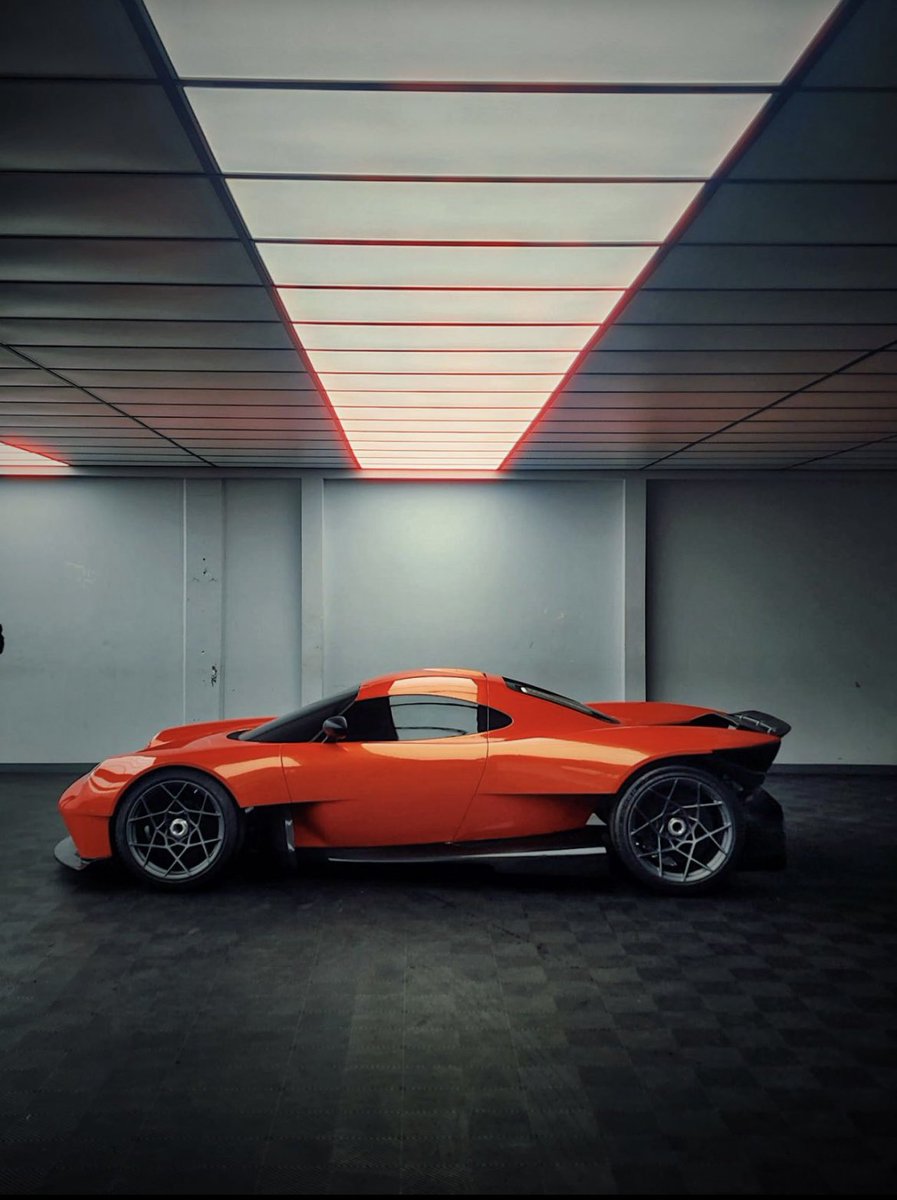 josephberry88's tweet image. What started of as a concept is now the real thing baby. What a beautiful piece of machinery. oilstainlab.com