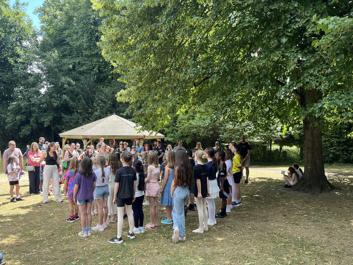 St Peter's Junior School tweet media