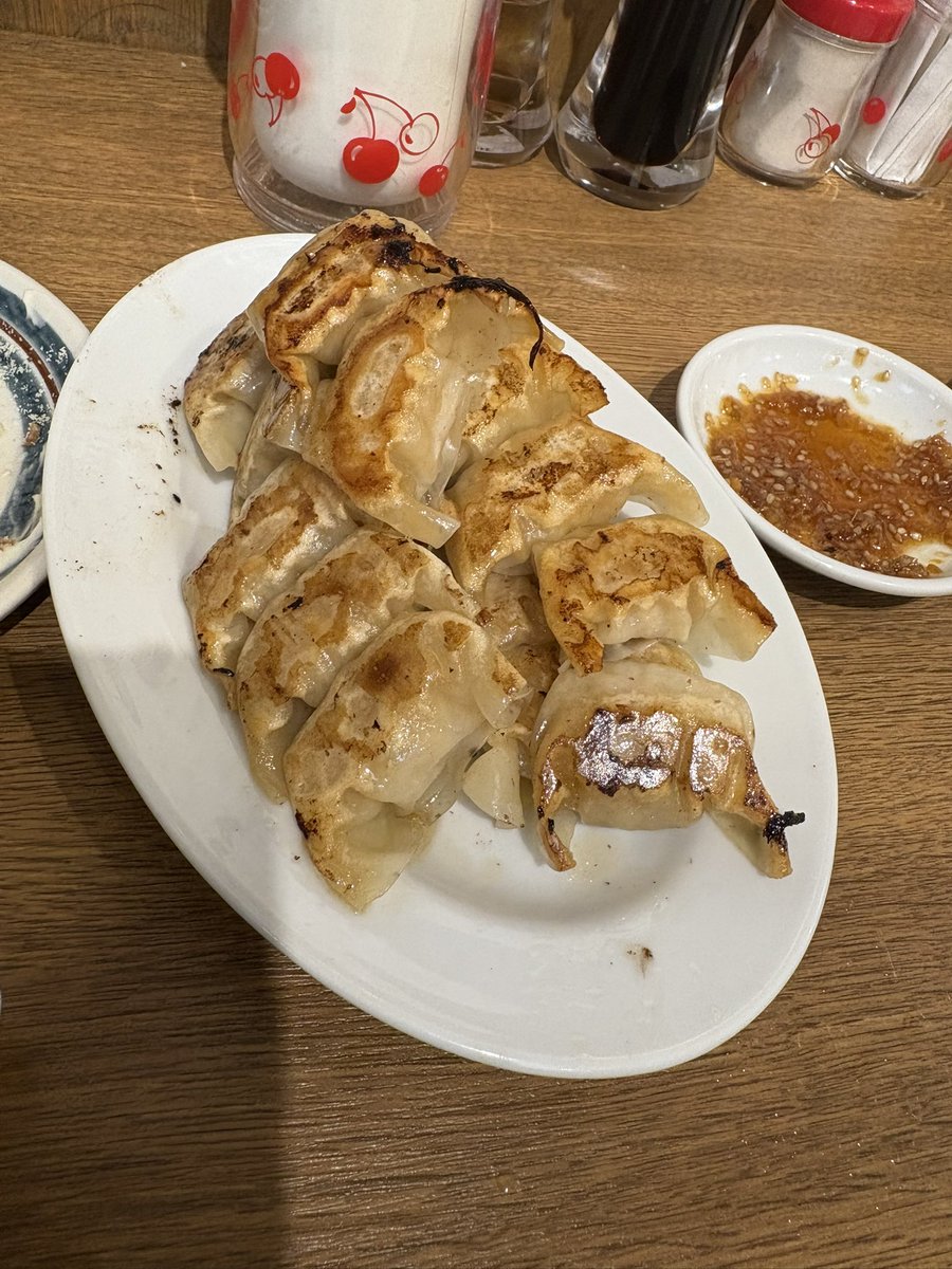 7月営業日カレンダー後ほど掲載します～
餃子食べつつ今週は火、水お休みです～