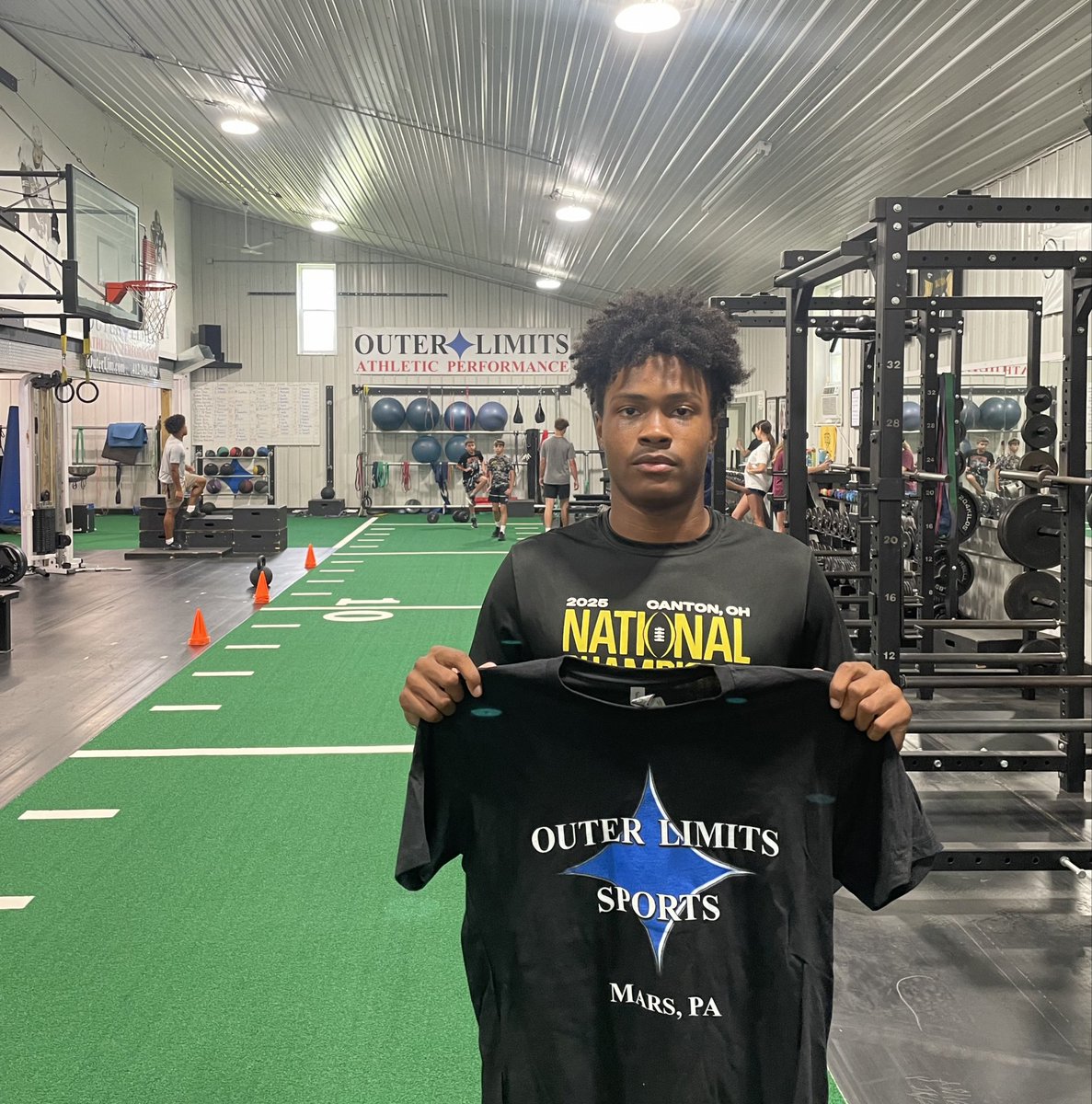 OuterLimitsTraining✦ (@outerlim) on Twitter photo 🔥 Big welcome to Pine-Richland QB Aaron “Oobi” Strader (<a href="/KingOobi/">Aaron "oobi" Strader Jr</a>)! We’re pumped to have him training with us at Outer Limits. Let’s get to work! 💪 🔥 Big welcome to Pine-Richland QB Aaron “Oobi” Strader (<a href="/KingOobi/">Aaron "oobi" Strader Jr</a>)! We’re pumped to have him training with us at Outer Limits. Let’s get to work! 💪