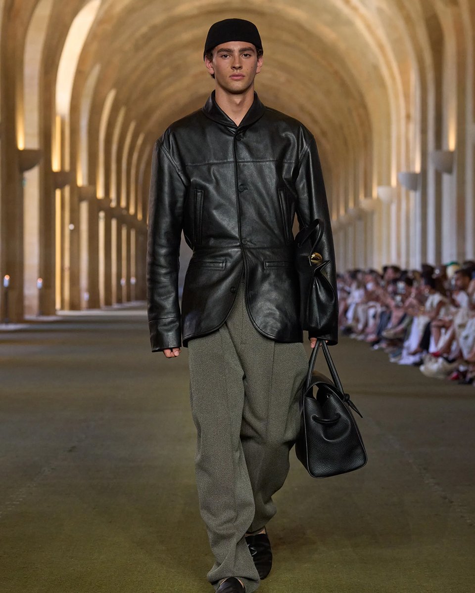 ジャックムス（JACQUEMUS） が2026年春夏コレクションを発表。ATEEZの
