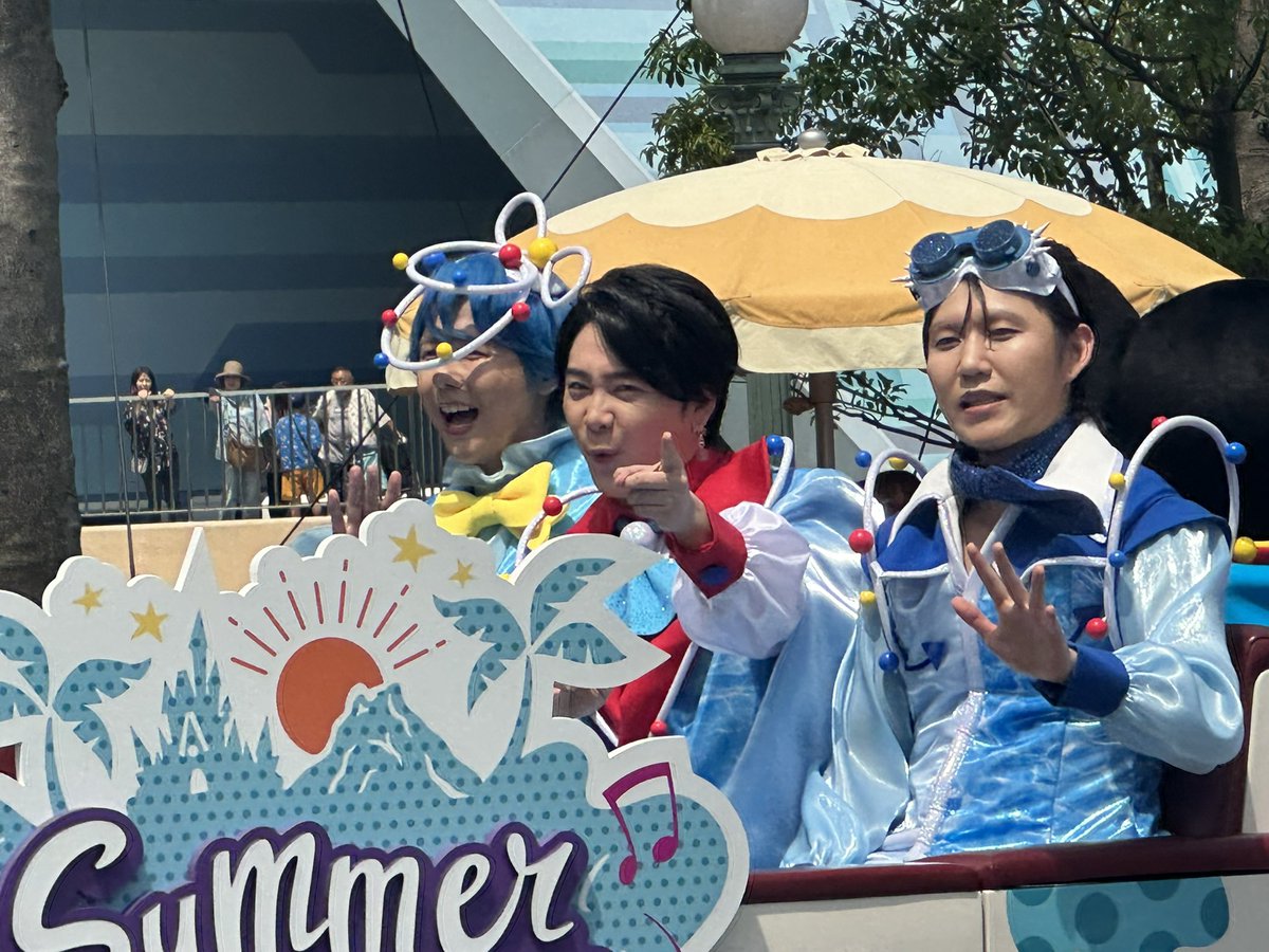 やばすぎだろディズニーに来ると思わないじゃん…最高