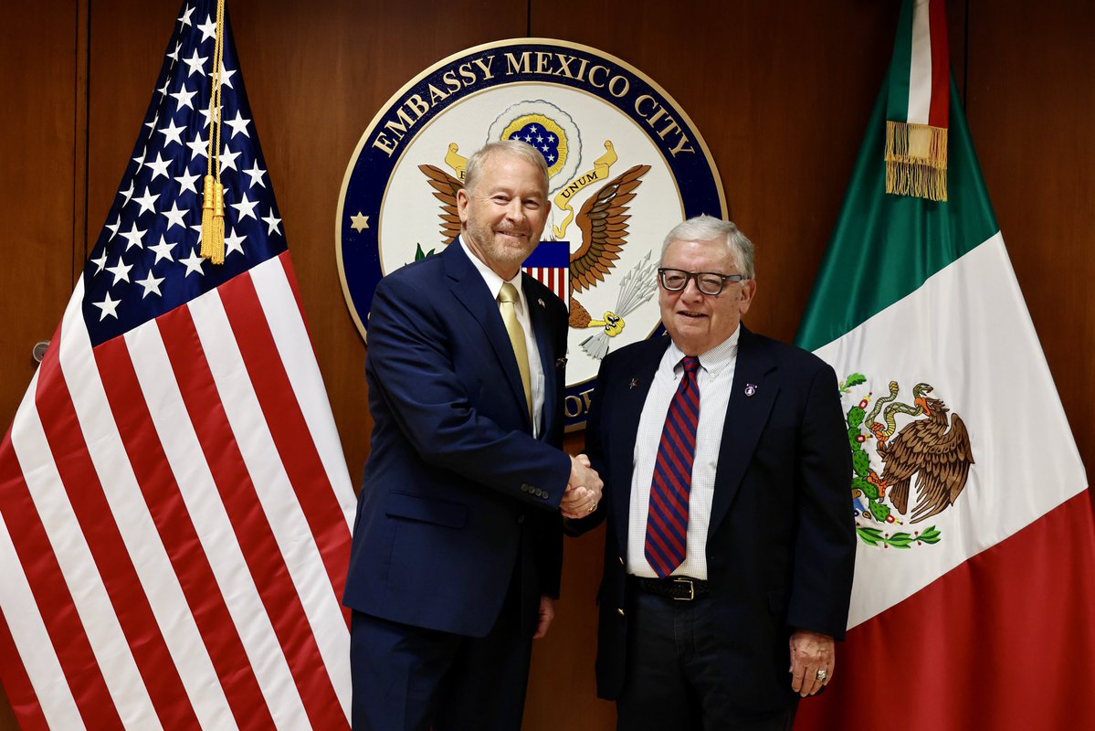 I had a very insightful conversation with a fellow Green Beret, General Albert Zapanta, about the pivotal role of the U.S.-Mexico Chamber of Commerce in deepening our integration. His leadership has been instrumental in advancing a more prosperous and dynamic bilateral