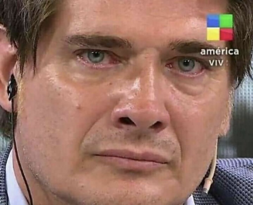 ahora tengo que esperar 10 programas mas en #LaVozArgentina esperando a que me elijan asi