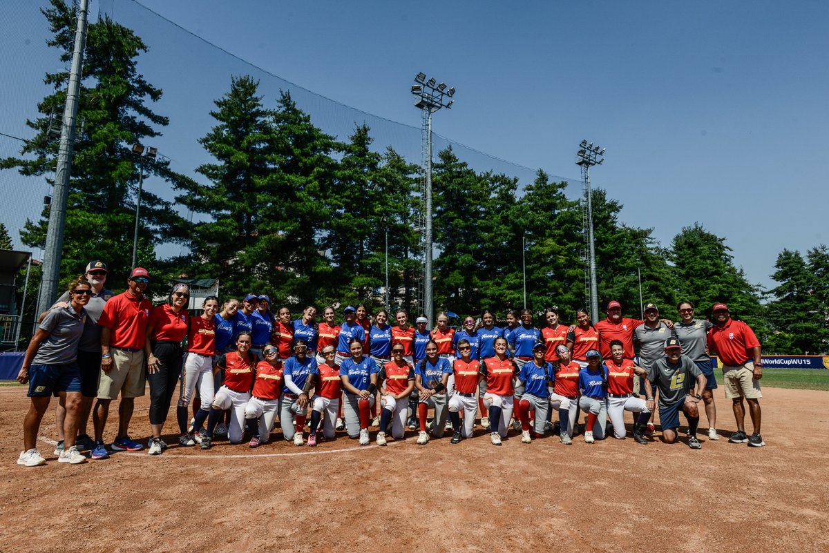 🥎❤️ This is what softball is about! 
🇪🇸 <a href="/RFEBS/">RFE Béisbol y Sófbol</a> 🤝 <a href="/pursoftball/">PUR SOFTBALL</a> 🇵🇷

#SoftballWorldCupWU15