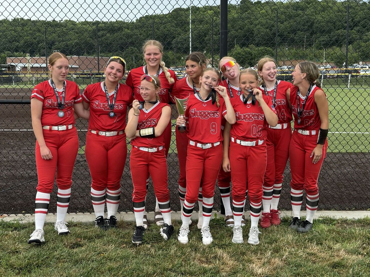 franciskossen's tweet photo. Going 2-2 in pool play, @SluggersGroomKC landed in the gold bracket. After two games and a rain delay we came up short and finished 3rd.🥉

OBP .376
OPS .908
Contact % 87
* multiple hits in video

Must be that @EastonFastpitch Unlimited 👻 and @bruceboltus⚡️

@LadySluggersOrg https://t.co/f100lFVqR5