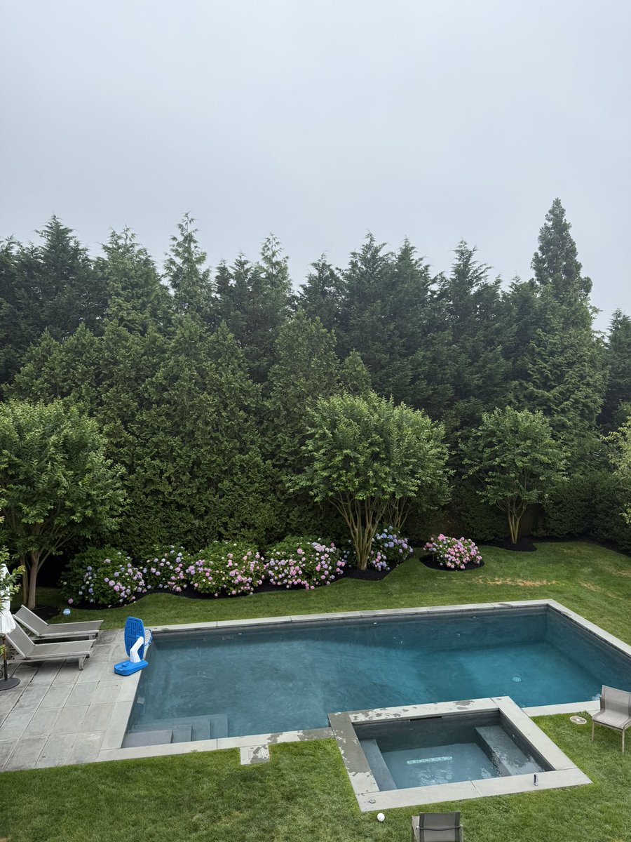 Took me a while, but I now see why people bounce back and forth between the Hamptons and Palm Beach.